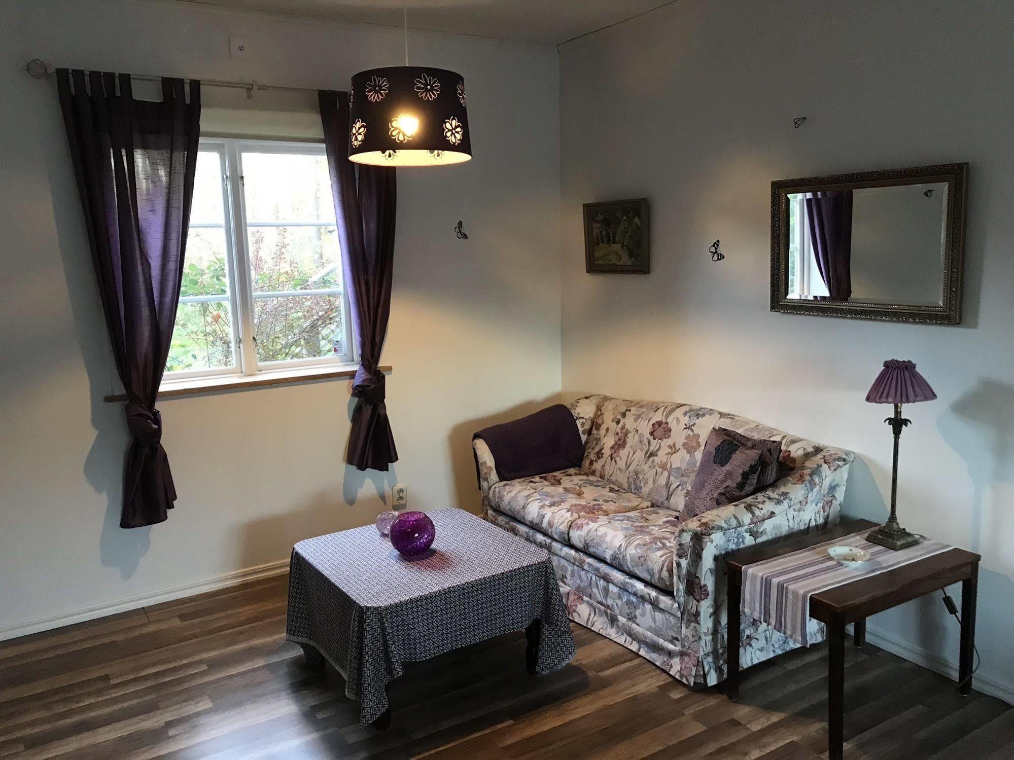 Asa Jutegard Bed & Breakfast Bagian luar foto